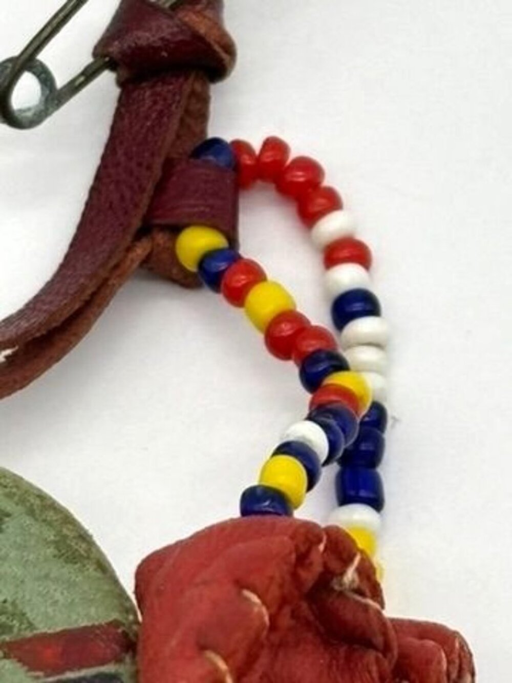 Vintage Native American Brooch Handmade & Hand Painted Miniature Moccasin & Drum - Picture 11 of 13